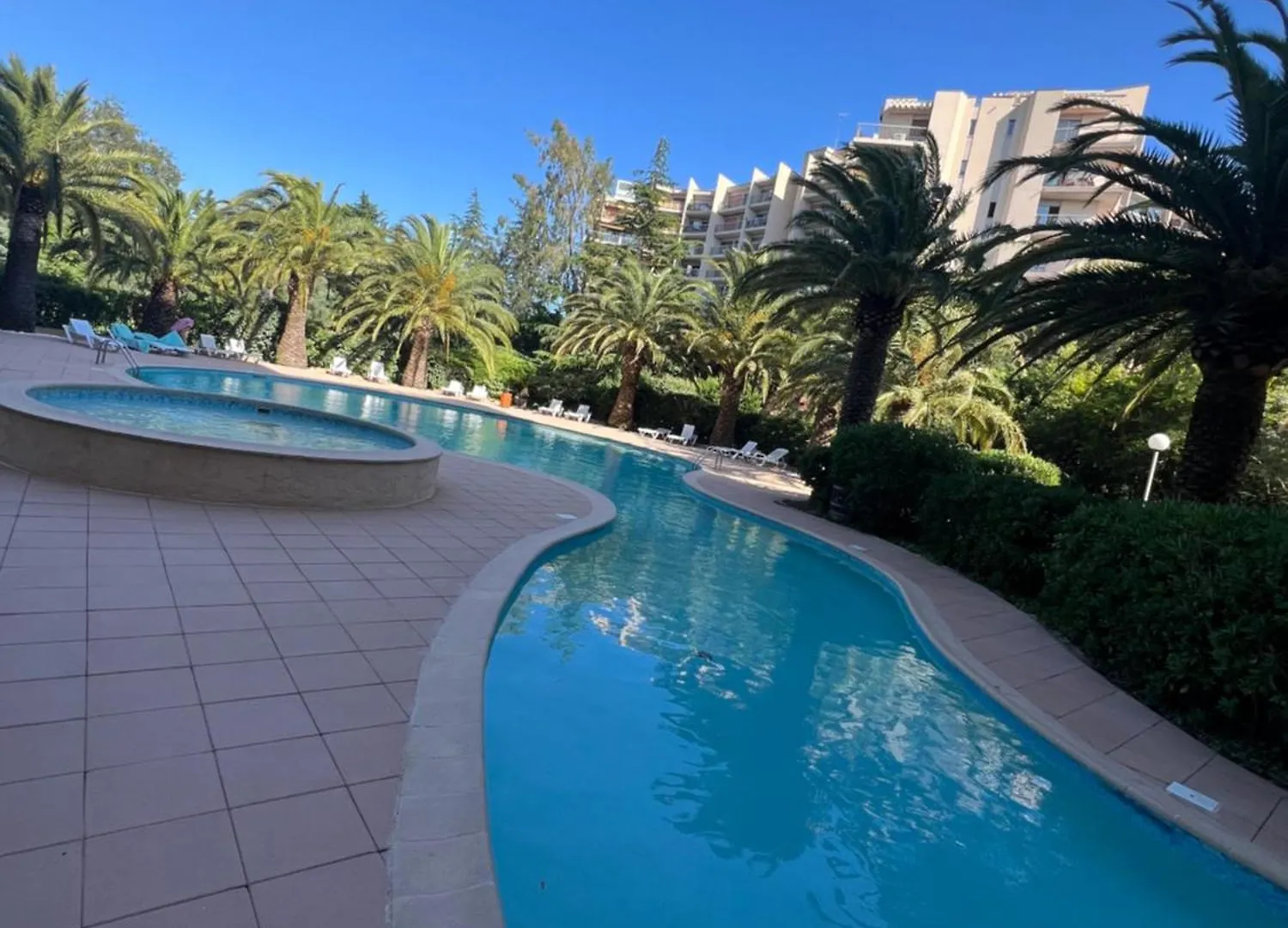 Appartement Piscine Tennis Mandelieu