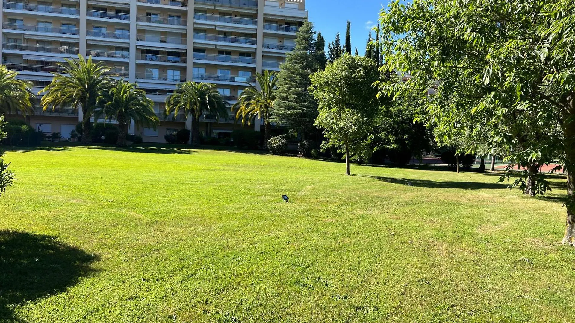 מאנדליה-לה-נאפול Appartement Piscine Tennis דירה